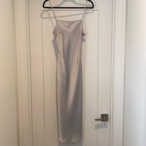 Aritzia Wilfred Free Slip Dress - Pale Grey/Silver size Small
